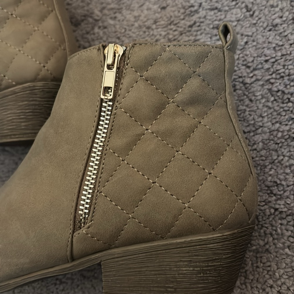 Booties - Picture 5 of 5